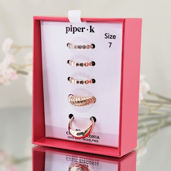 Piper K Rings Size 7 Gold Tone 5 Rings Gifts Valentine's Day Boho Birthday Gifts - Picture 2 of 3